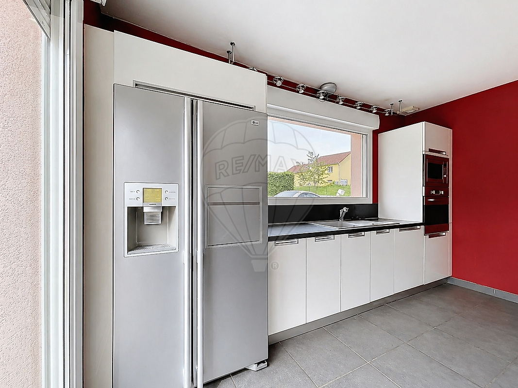 3d72fd8f-d199-45ef-bdde-d62511a6bb38.jpg